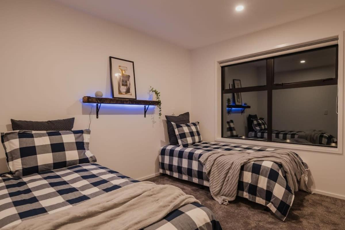 Casino Luxury Suite City Centre - Sleeps 5 Christchurch Kültér fotó
