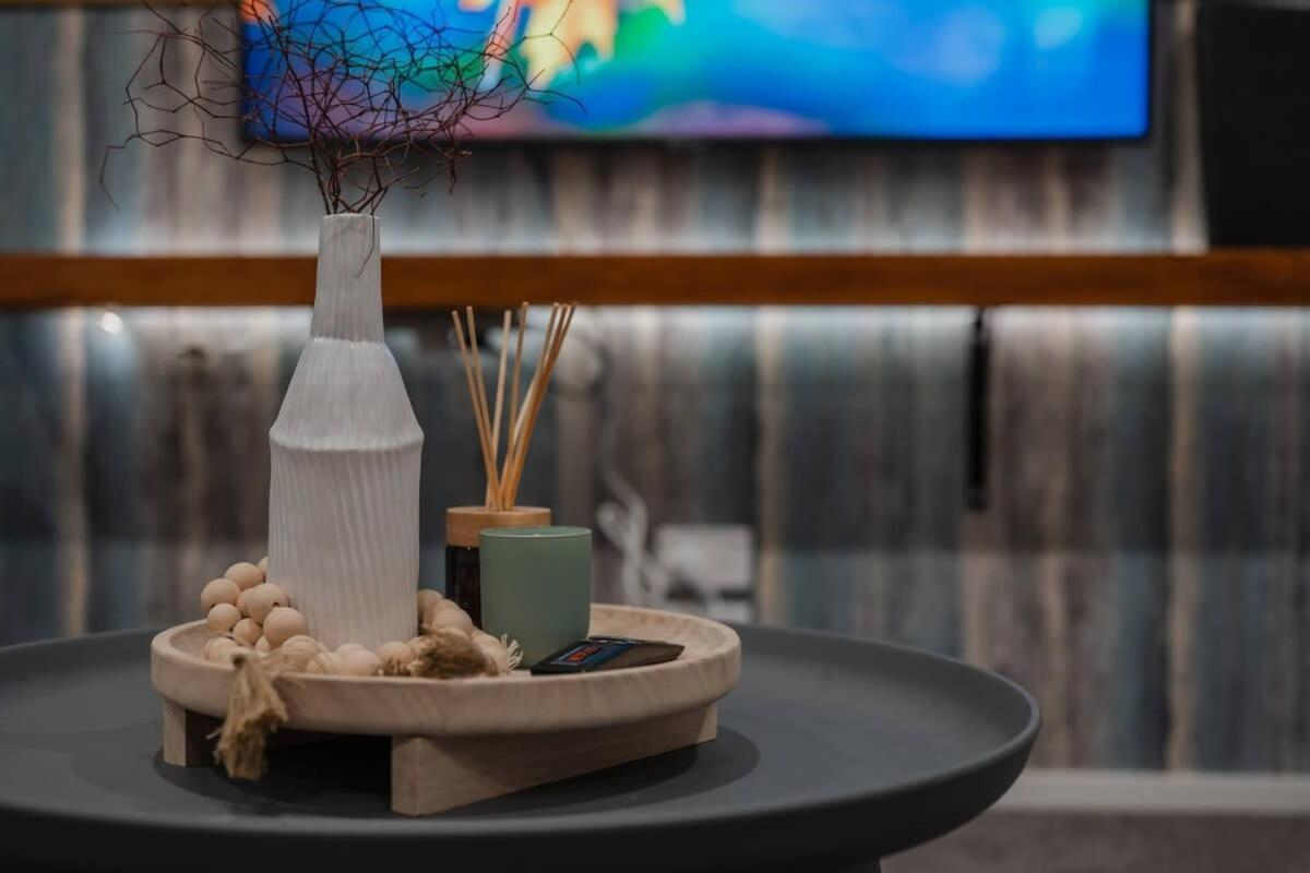 Casino Luxury Suite City Centre - Sleeps 5 Christchurch Kültér fotó